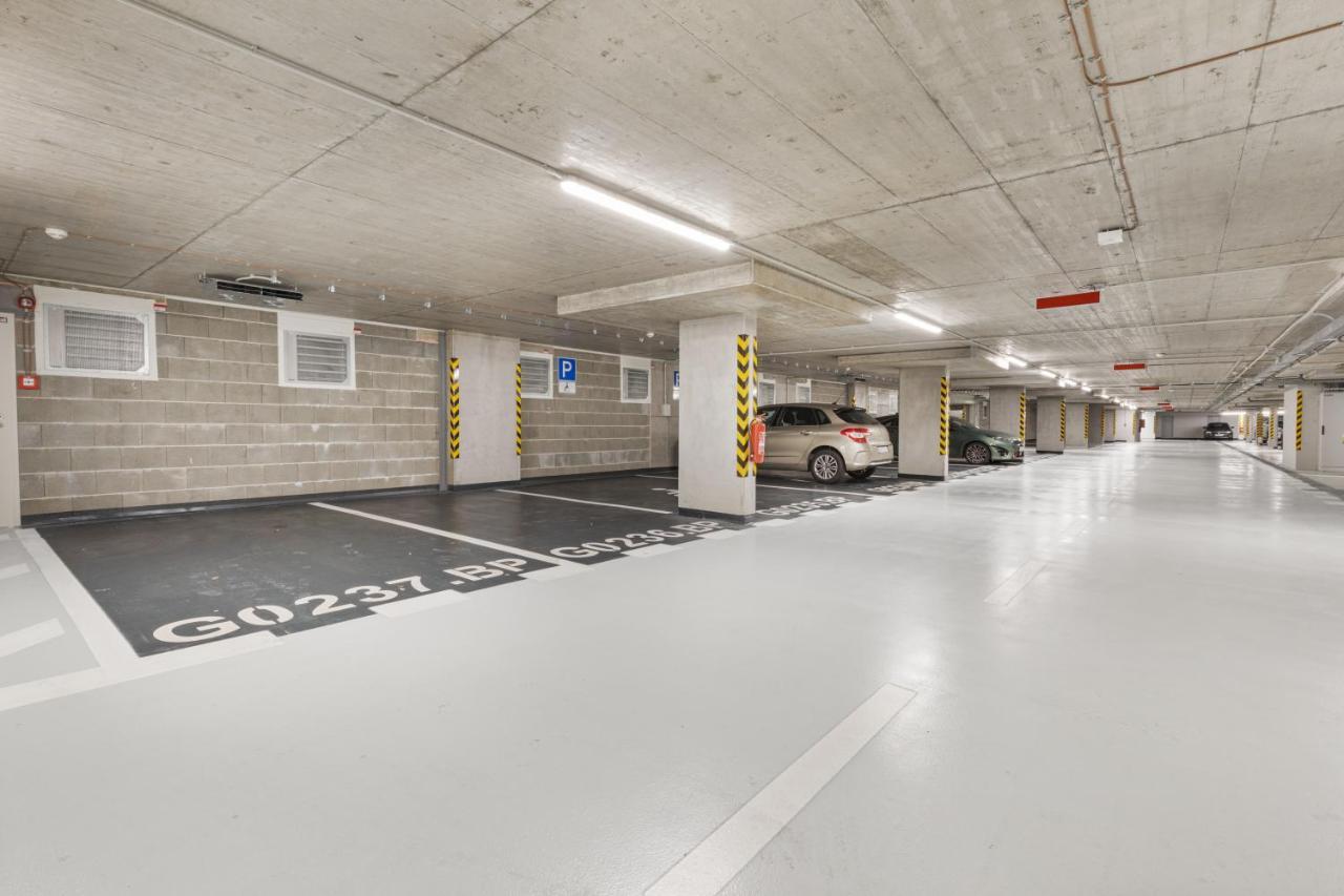 דירות ברטיסלאבה Lam Jegeho Alej - Jacuzzi - Free Parking מראה חיצוני תמונה